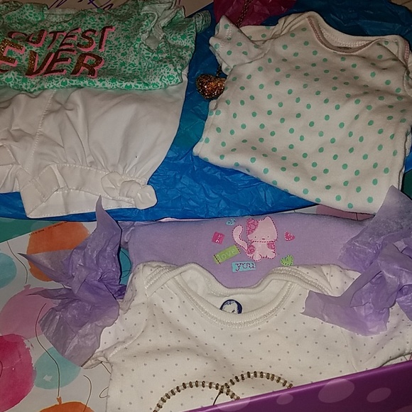 NEWBORN BUNDLE!!! - Picture 5 of 6